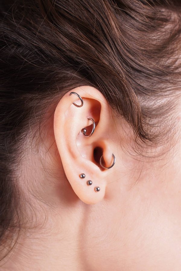 Piercing pour anti helix : conseils pour bien choisir
